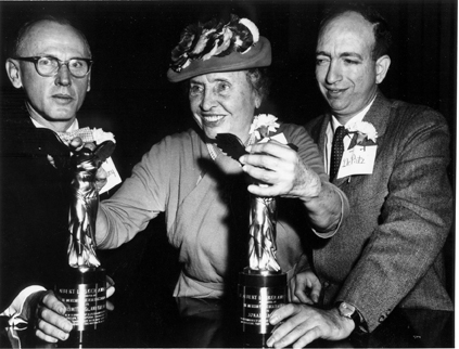 Helen Keller presents the Lasker Award to Arnall Patz, right, and Everett Kinsey, who helped confirmed Patz’s findings on retrolental fibroplasia.